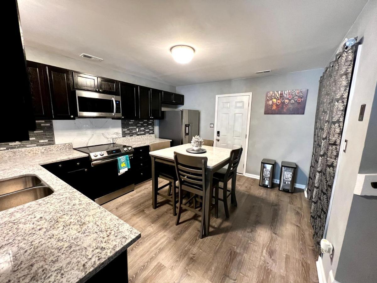 Luxury Townhome Jacksonville, Nc מראה חיצוני תמונה
