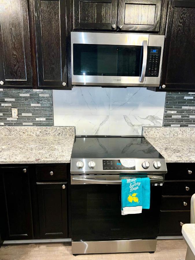 Luxury Townhome Jacksonville, Nc מראה חיצוני תמונה